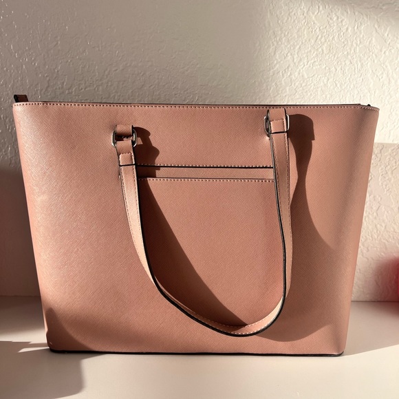 New guess Bag 3 compartment// Cartera nueva guess 3 compartimiento - Picture 2 of 6